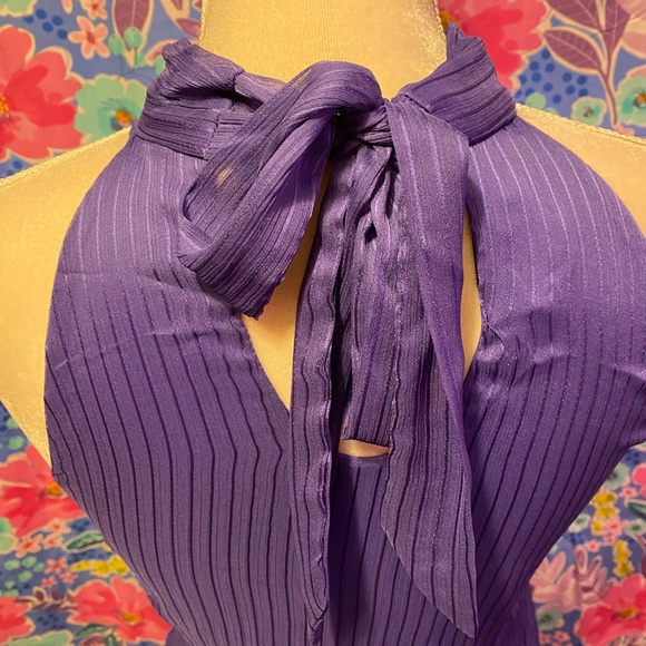 💕3 for $20💕 Halter Blouse with ruffles - Picture 4 of 7